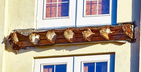 The damage to the framing following the collapse